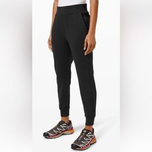 Lululemon LA Warm Down Jogger, Black w/ Multicolor Confetti, Size 8